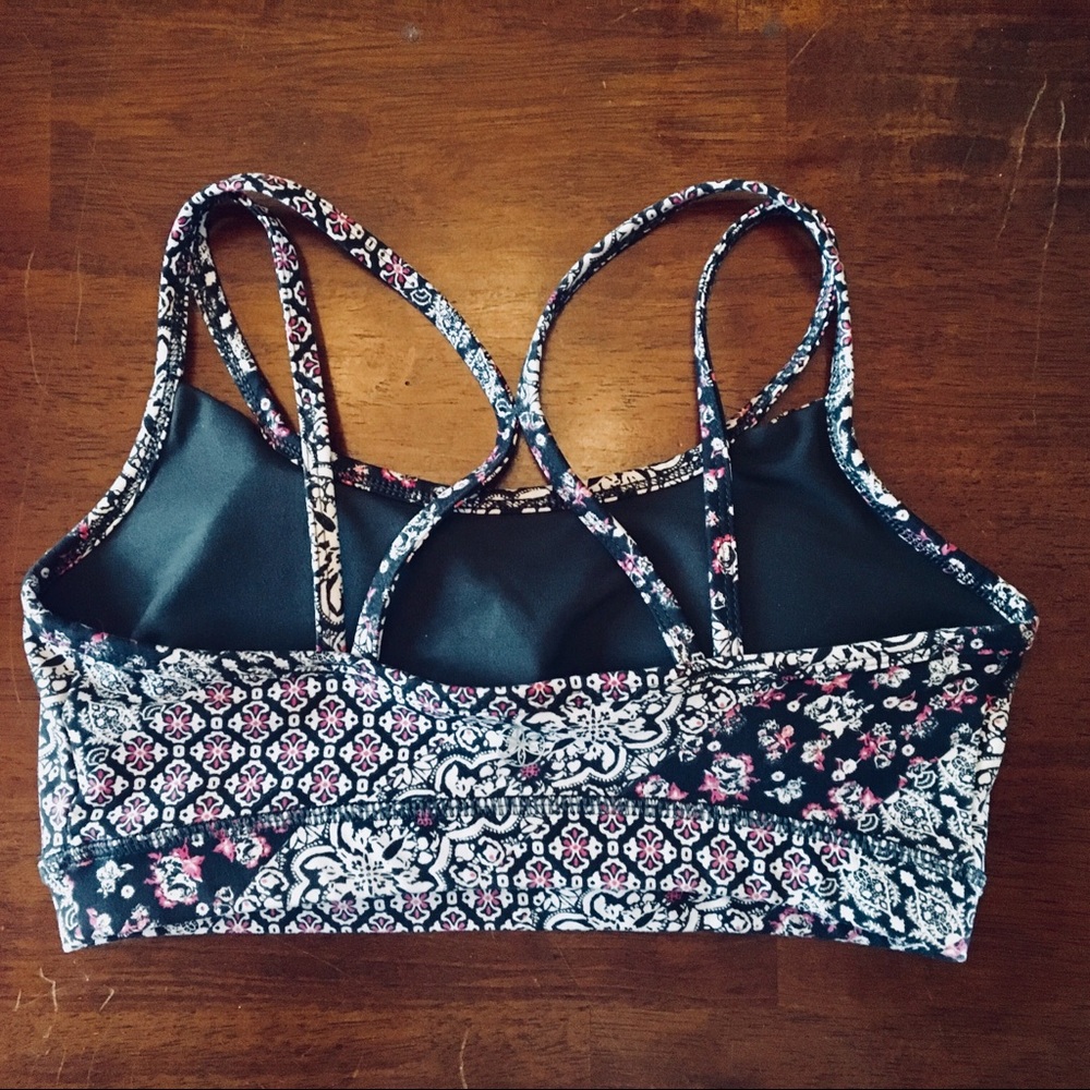 🌸Adorable Gaiam Sports Bra🌸 sz Small